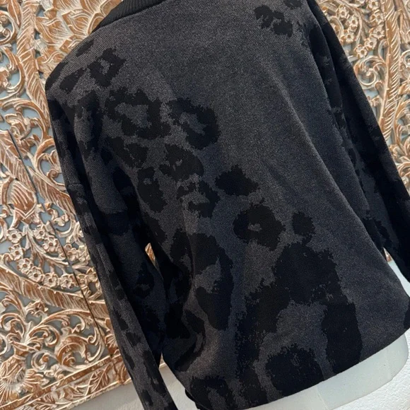 DKNY Women's Animal Print Crewneck Long Sleeve Sweater, Sequin Embellishment - Picture 8 of 15